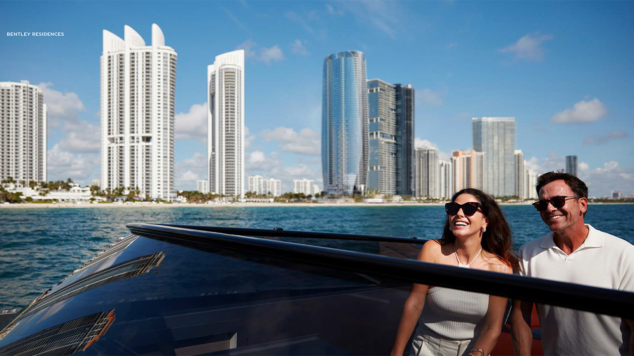 Bentley Residences- Rack Brochure PORT-19.jpg